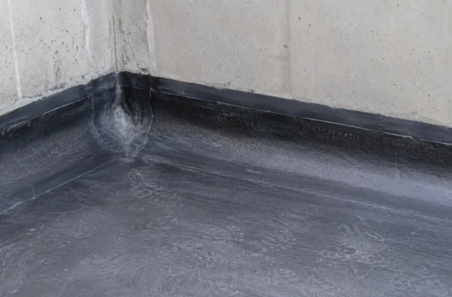 Temel ile perde betonun birleştiği köşede pah ve detay çözümü